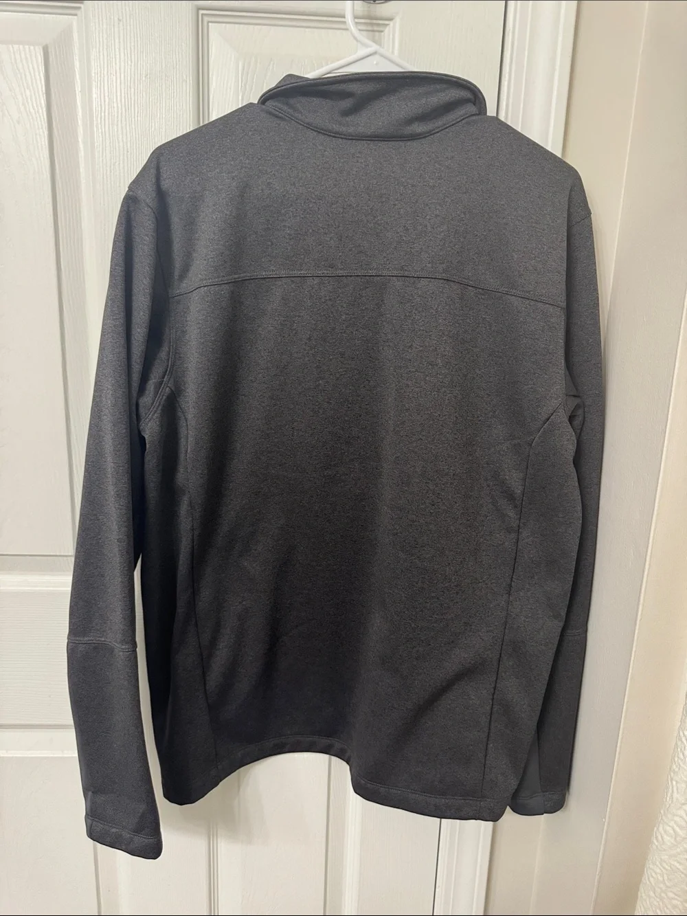 The North Face Men's Charcoal Gray Half-Zip Pullover